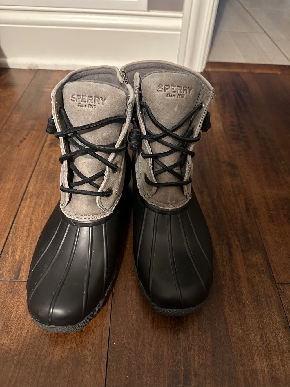 Women’s Sperry boots